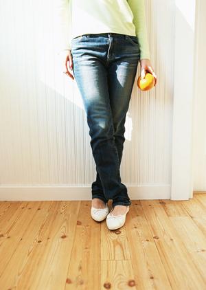 おしゃれなデニムパンツをお手頃価格でGET！最新トレンドの古着アイテムをオンラインでチェック